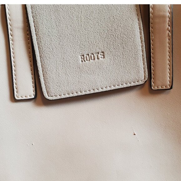 Cream colored Roots Handbag - Picture 3 of 6
